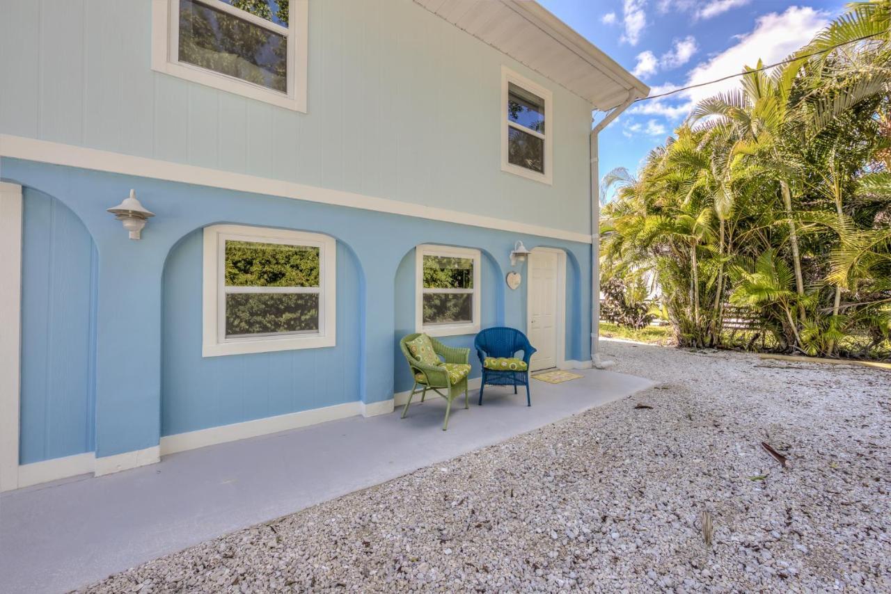 Matanzas Retreat On The Canal Fort Myers Beach Exterior photo